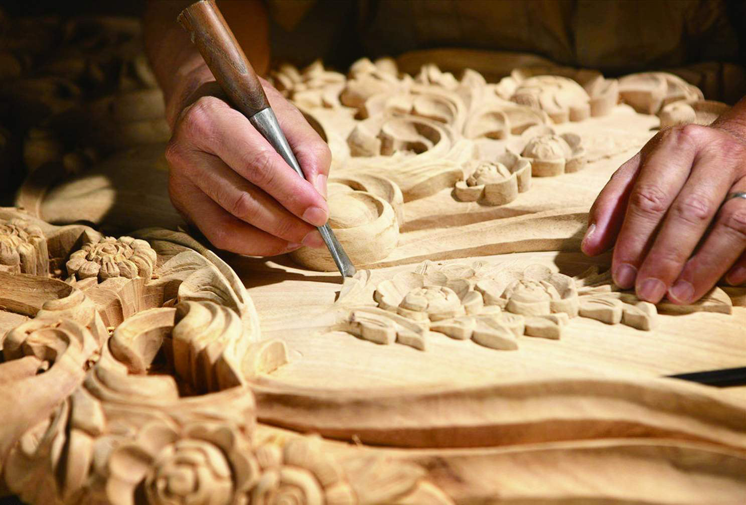 從量產(chǎn)品到限量版 消費(fèi)升級(jí)下廣告設(shè)計(jì)為手藝人開(kāi)啟的黃金時(shí)代